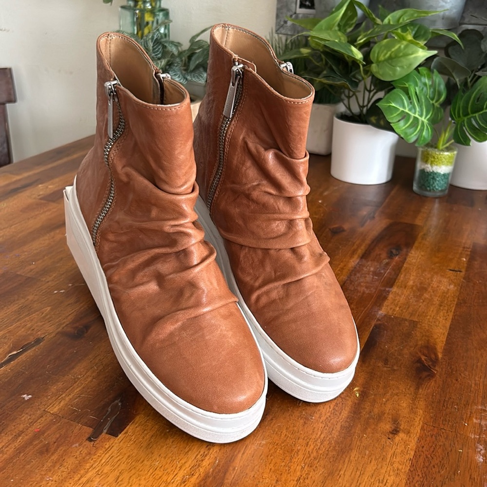 J/SLIDES Brown Platform Shoes
